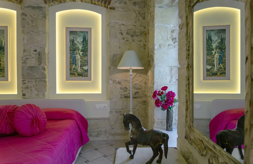 Avli Lounge Apartments-1
