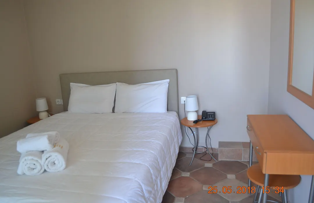 Icarus Hotel-1