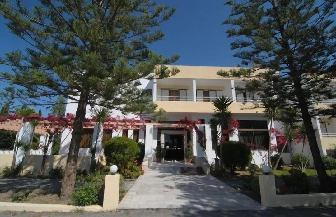 Iris Hotel-1