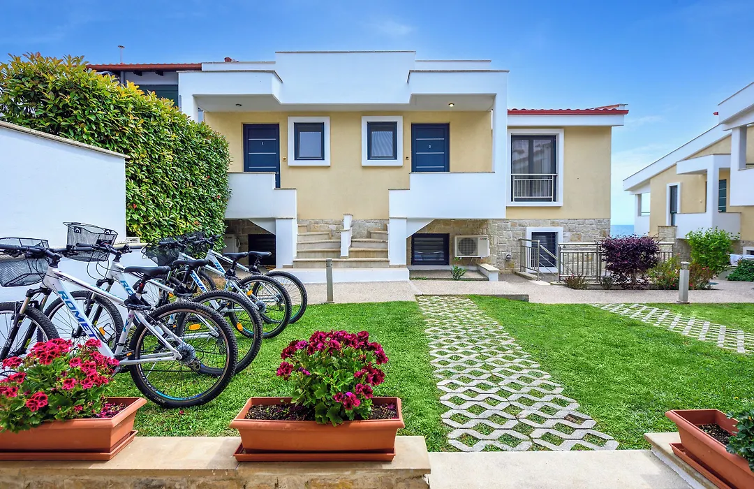 Elpiniki Luxury Apartments-1