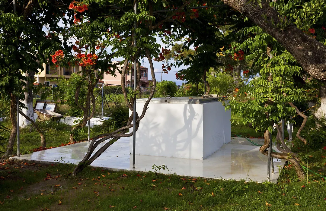 Sun 'N Chill, Boutique Apartments & Beach Villa-1