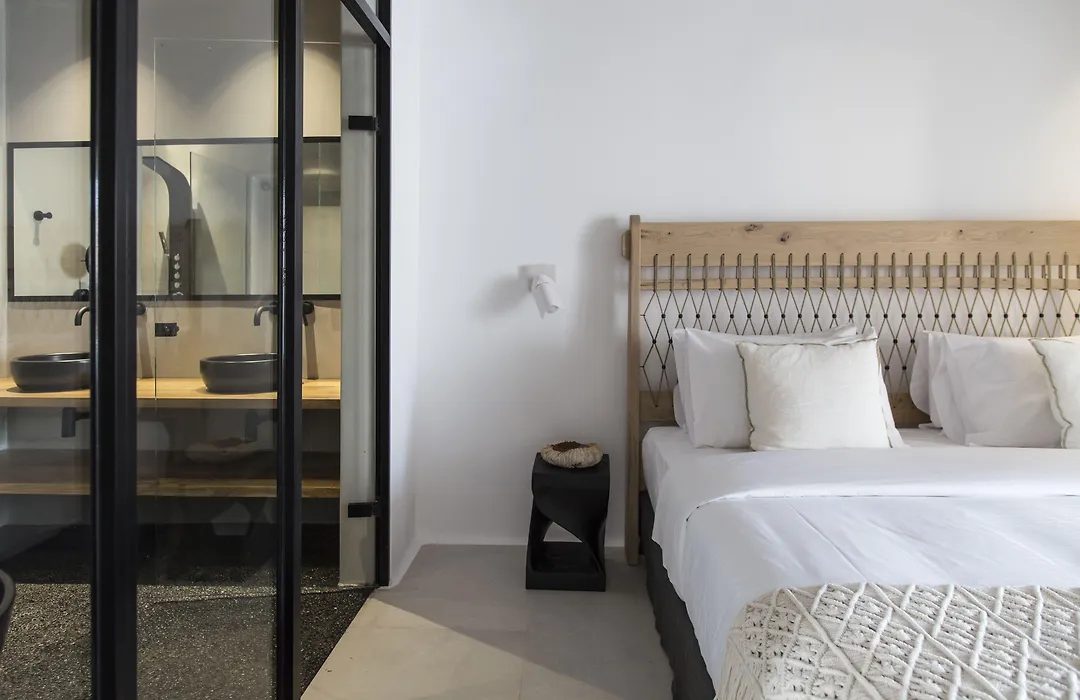 Adorno Beach Hotel And Suites-1
