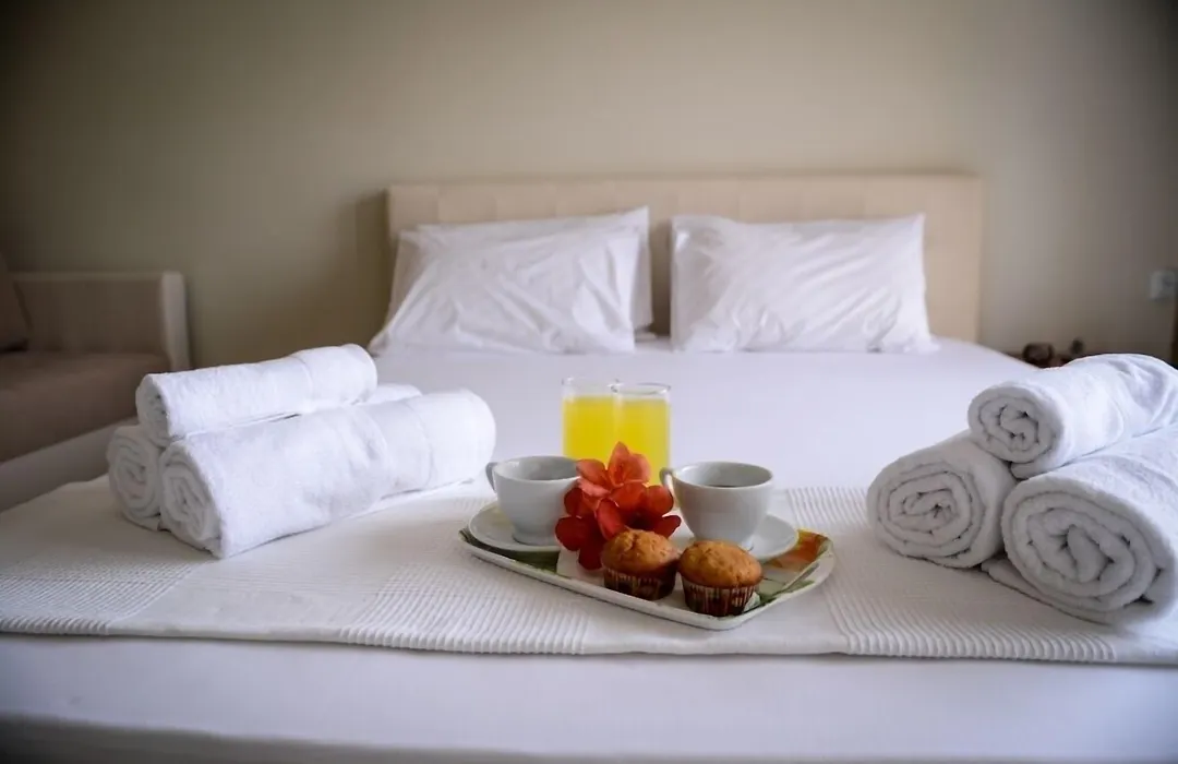 Crown Hotel-1