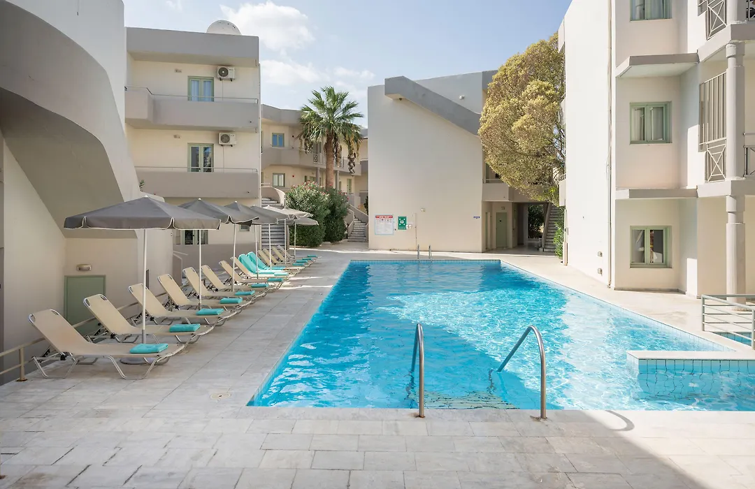 Summer Beach Hotel-1
