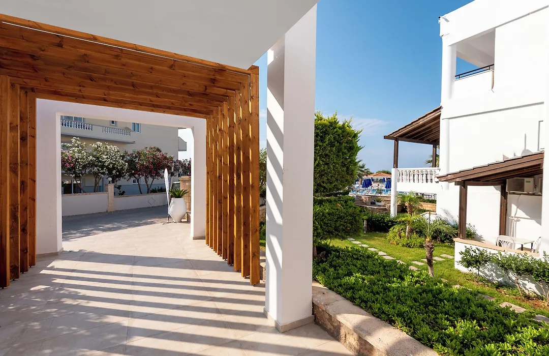 Elvita Beach Hotel-1