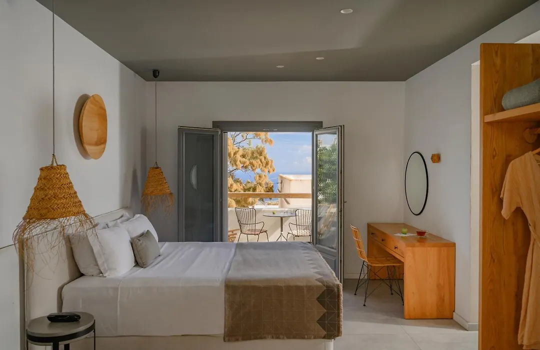 Lemon Suites Santorini-1