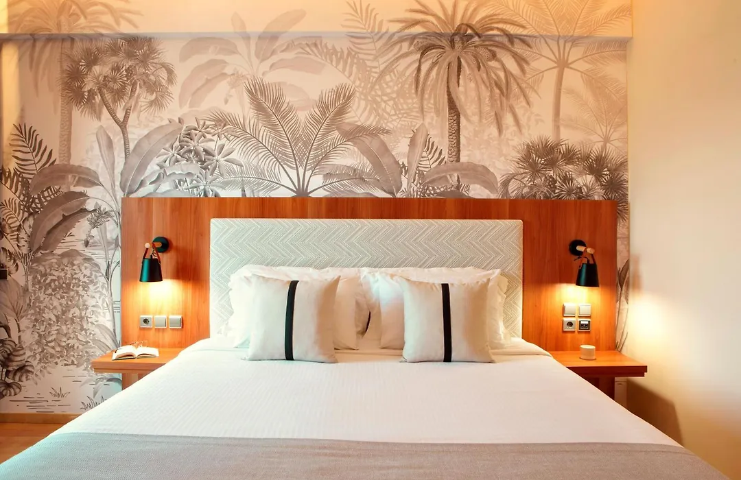 Zeus Essence Ramada By Wyndham Athens-1
