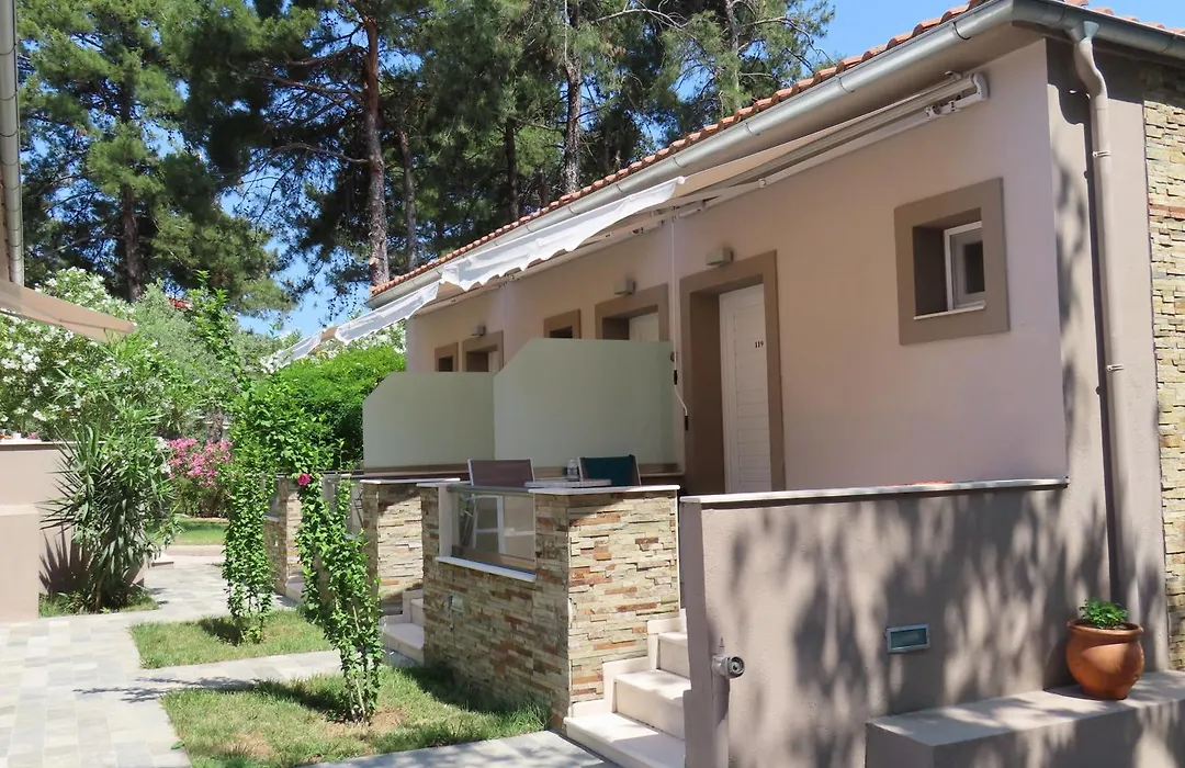 Aroma Beach Bungalows-1