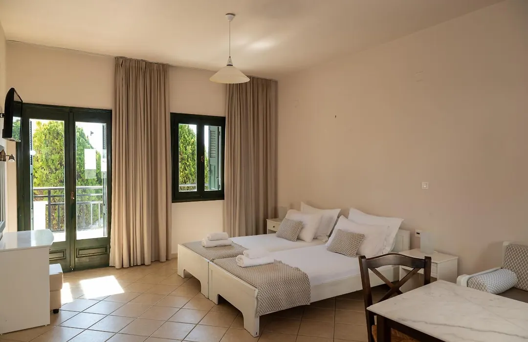 So Nice Hotel-1