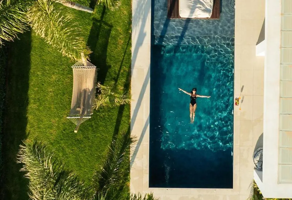 Taf Beach Villas With Tesla Car And Heated Pool-1