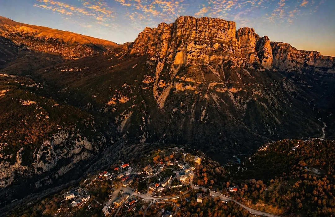 Vikos View-1