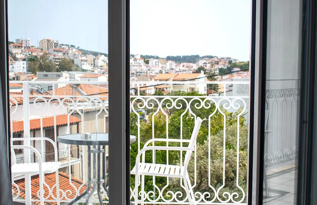 Eos Skiathos-1