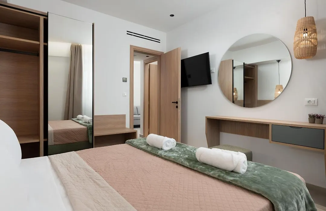 Aquarius Beach Hotel-1