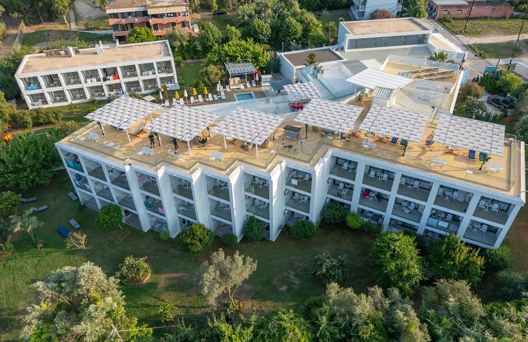 Nasos Hotel & Resort-1