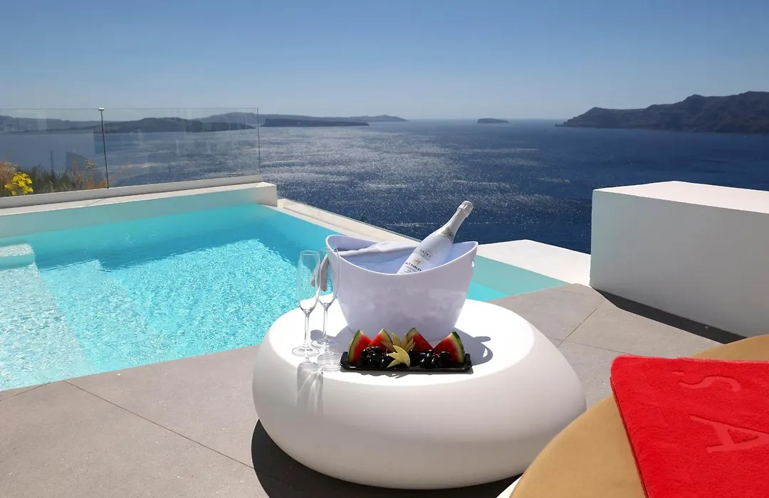 Saint Santorini-1