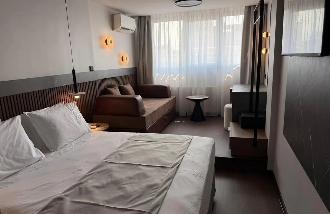 Rotonda Hotel-1