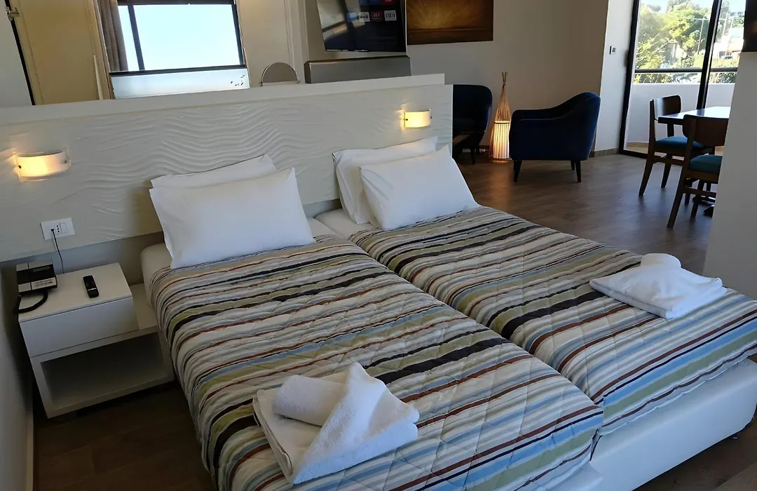 Sunny Days Hotel-1