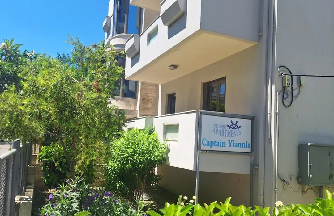 Captain Yiannis Studios & Apartments-1