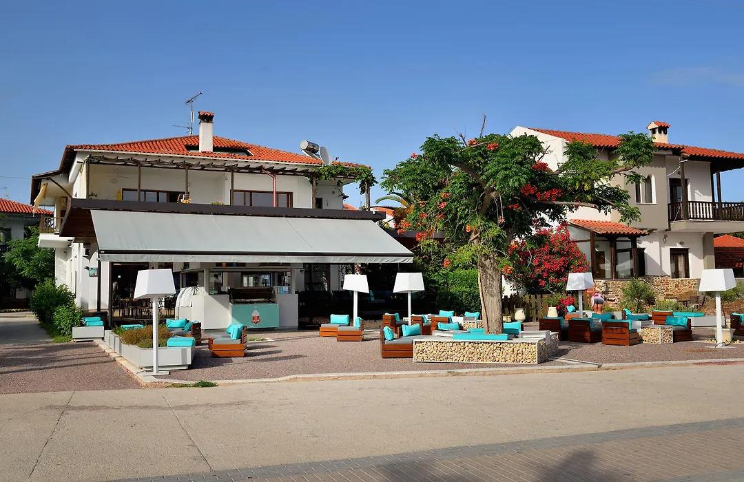 Studio Nikiti Beach-1