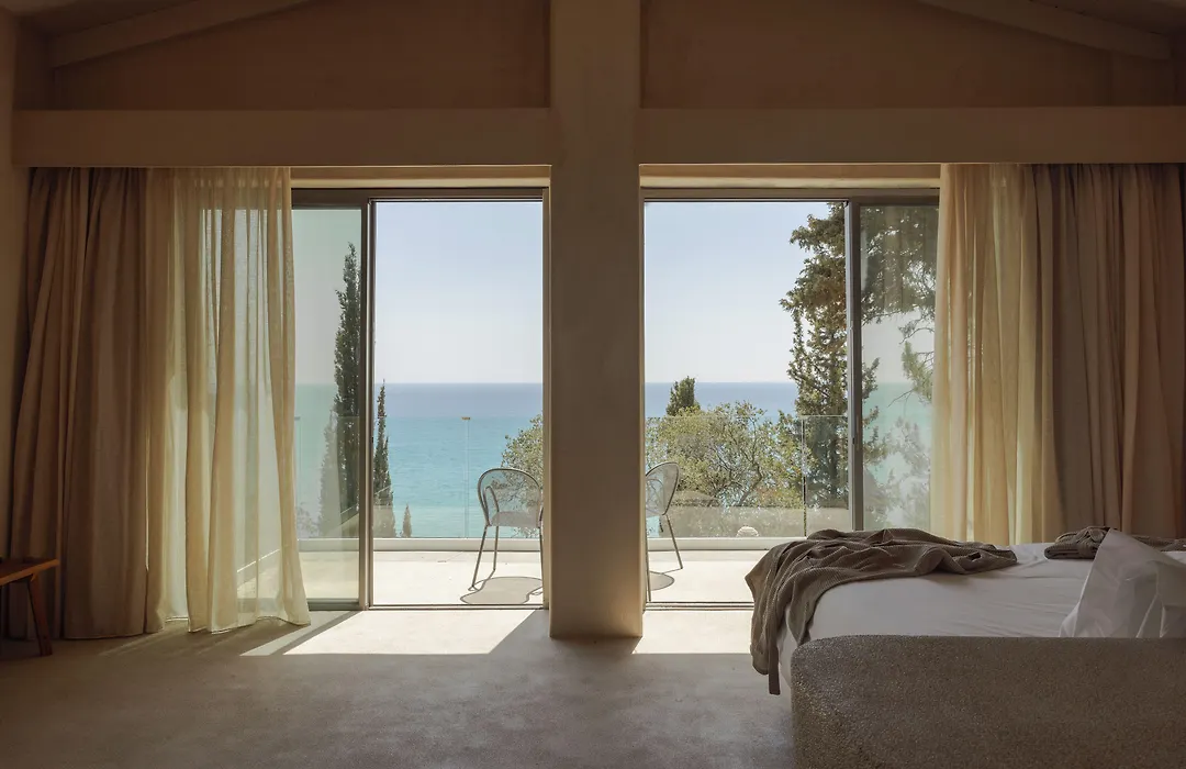 F Zeen Kefalonia (Adults Only)-1