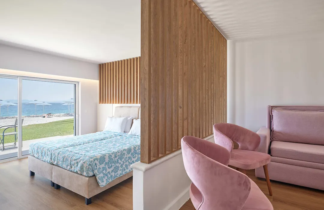 Comer Kinetta Beach-1