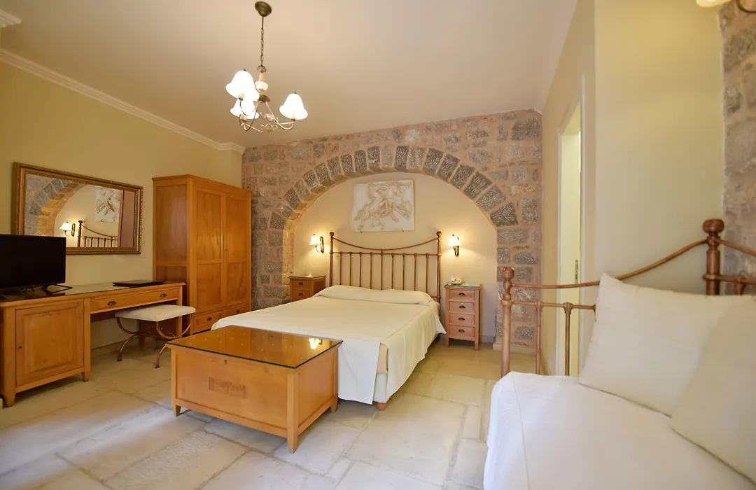 Angelica Traditional Boutique Hotel-1