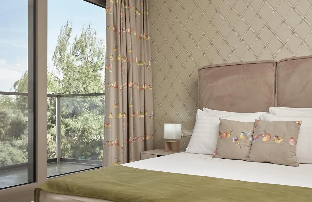 Koukounaria Hotel & Suites-1
