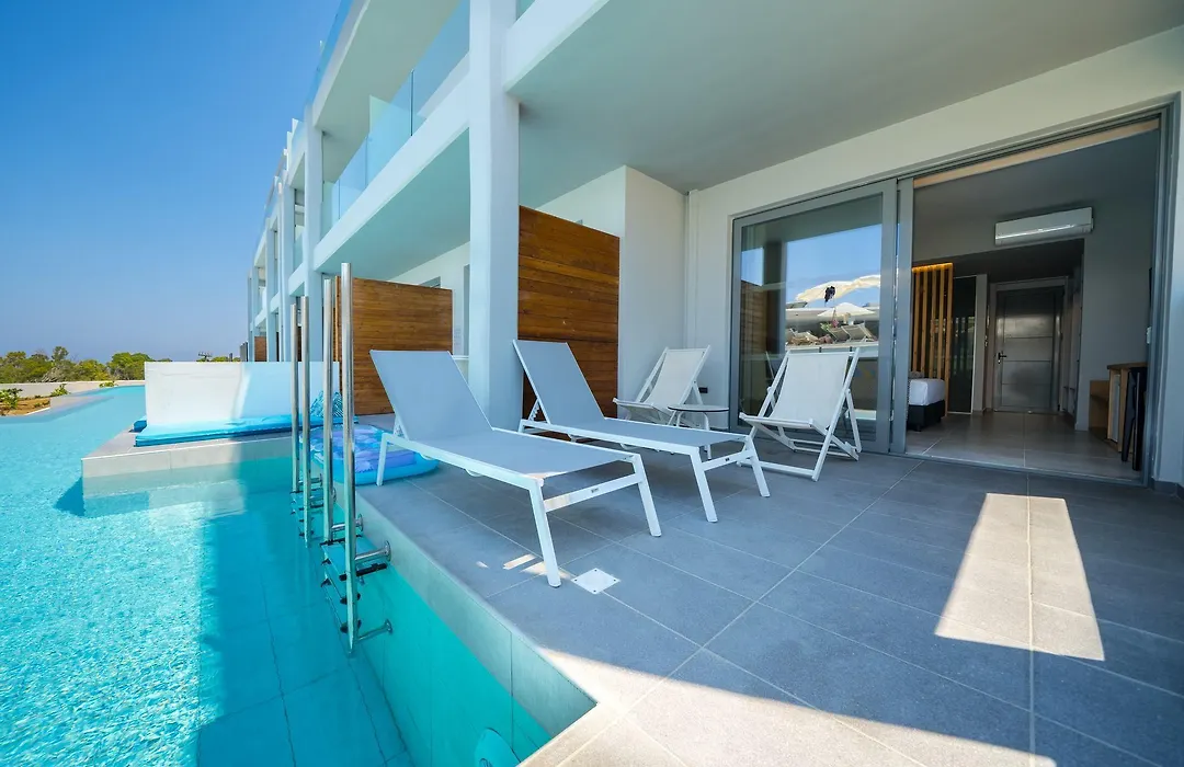 Harmony Crest Resort& Spa (Adults Only)-1