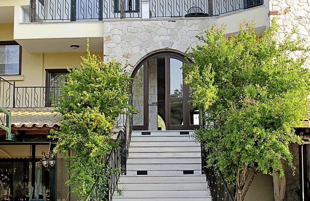 Lesse Hotel-1