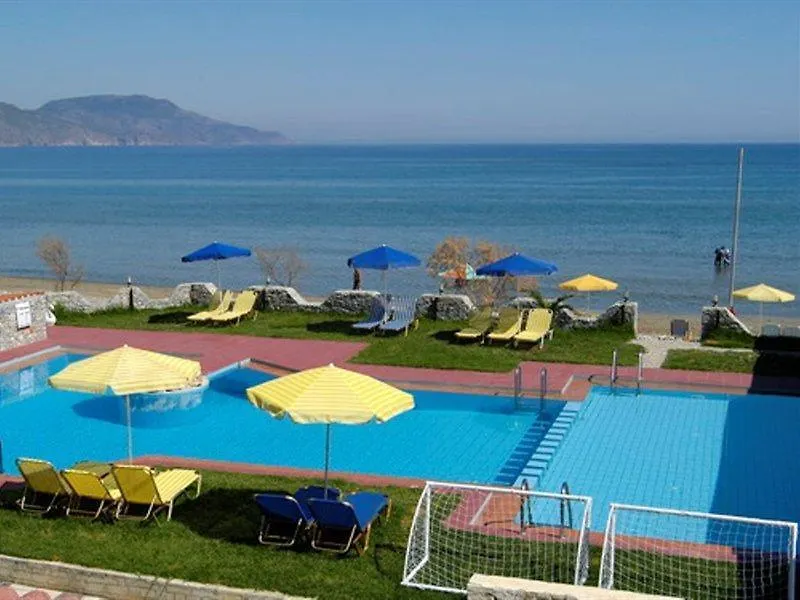 Mari Beach-1