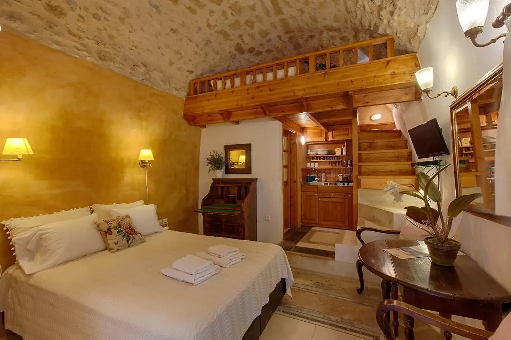 Dorovinis Monemvasia Castlehouses-1