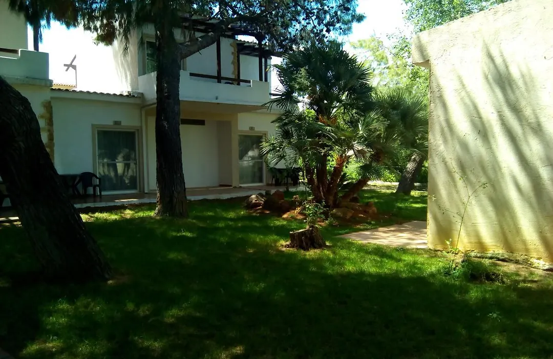 Marzi Beach And Bungalows-1
