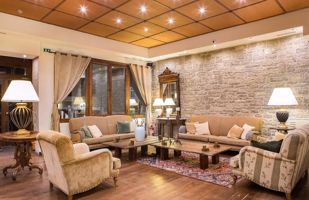 Country Club Hotel & Suites-1