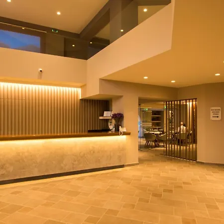 Parasol Luxury Hotel & Suites Adults Only-2