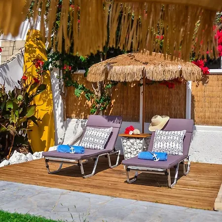 Laia Seafront Luxury Apartments-2