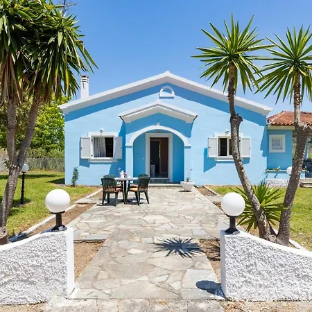 Villa Amorossa With Garden View & Shared Pool By Konnect, Roda Corfu-3