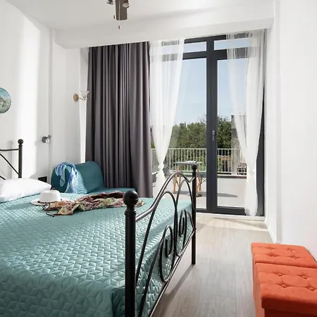 Grand Dodo'S Triada Seaview Studios-3