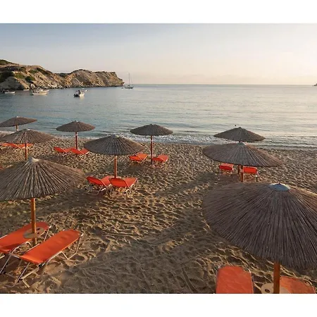 Diamanti Residence Beachfront Blue Apt-Ligaria-3