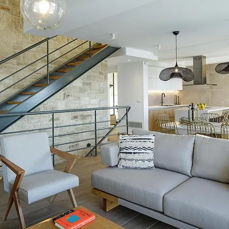 Oneiric Exclusive Villas By Etouri-2