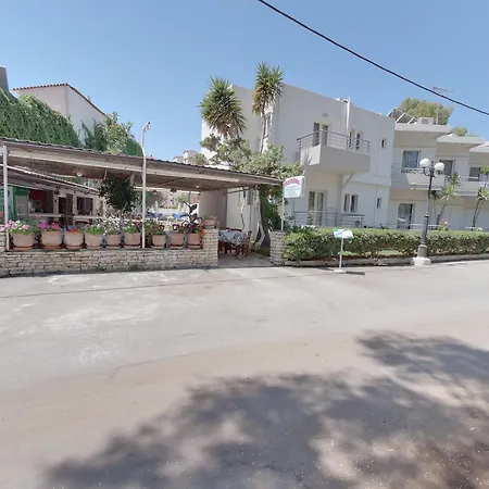 Tarra Seaside Hotel-3