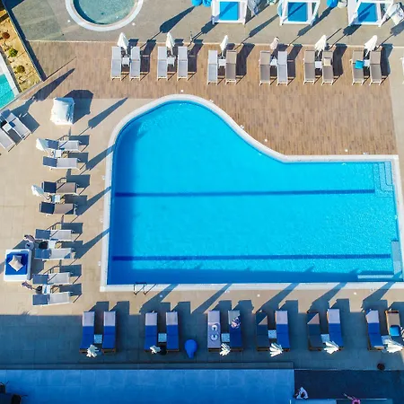 Harmony Crest Resort& Spa (Adults Only)-3