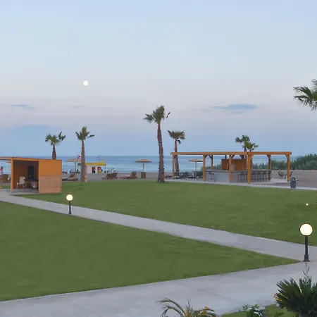 Evita Bay-2