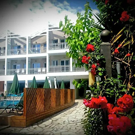 Aggelos Apartments & Deluxe Studios-3