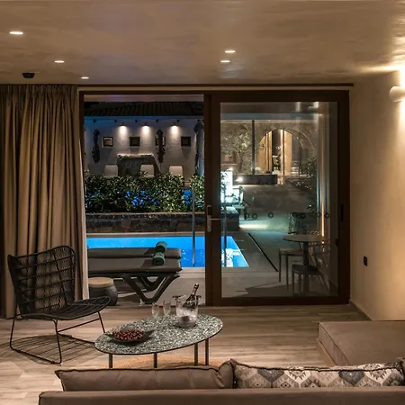 Petousis Hotel & Suites-3