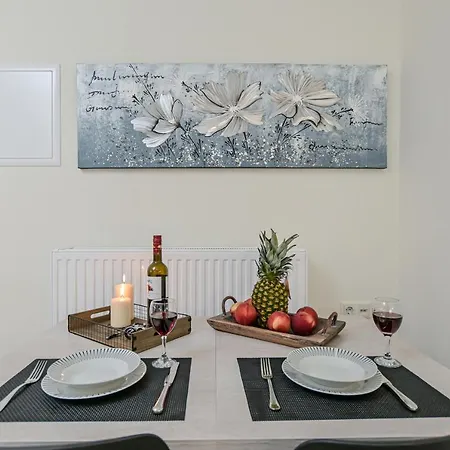Hermes Luxury Studio Apartment - Naxos Center-3