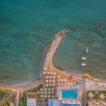 Golden Coast Beachfront Resort-2