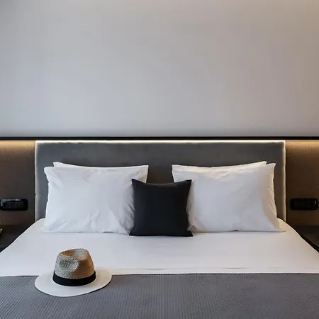 Chora Suites By Premium Key-3
