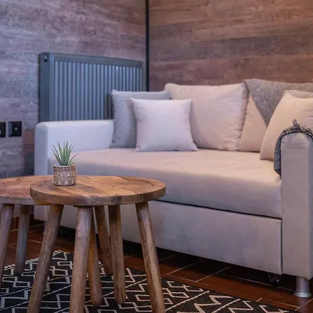 Gm Luxury Suites Kalavryta-2