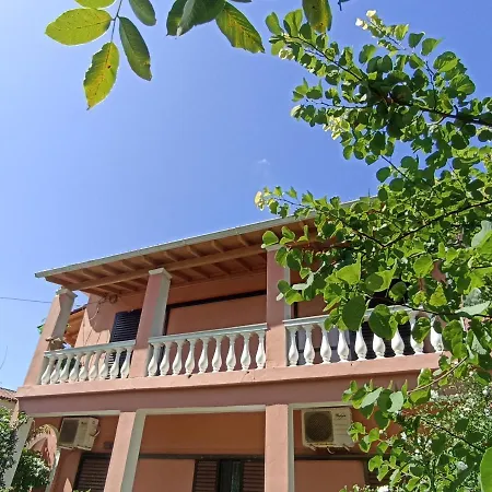 Iren Holiday Apartment-2