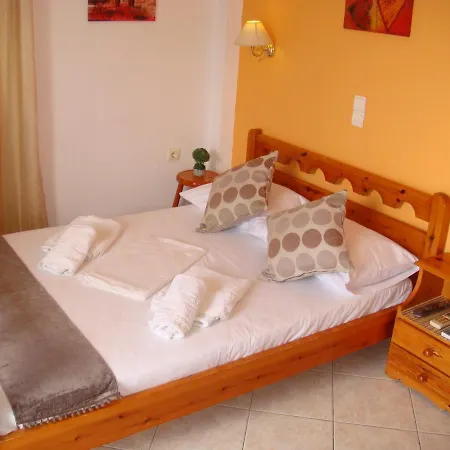 Boussetil Rooms Capanmat-3